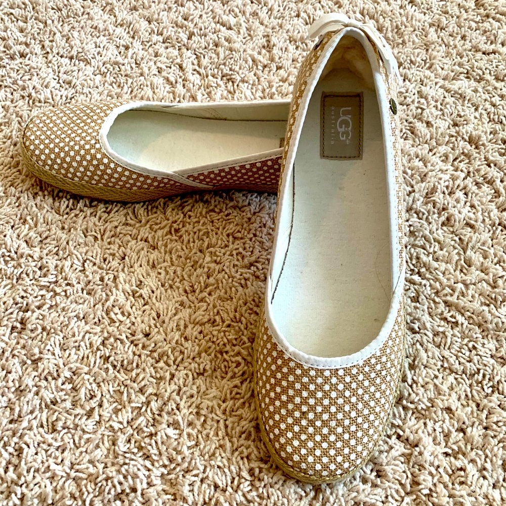 UGG Indah Burlap White Polka Dot Ballet Flats